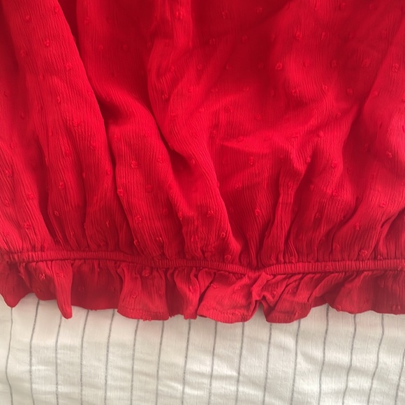 Off the shoulder - Picture 4 of 4